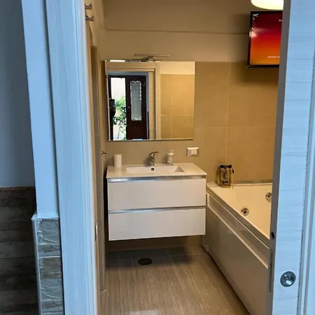 Petite Suite Naples Exterior photo