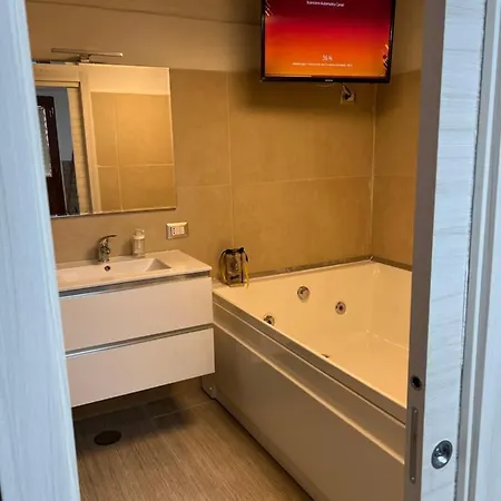 Petite Suite Naples Exterior photo